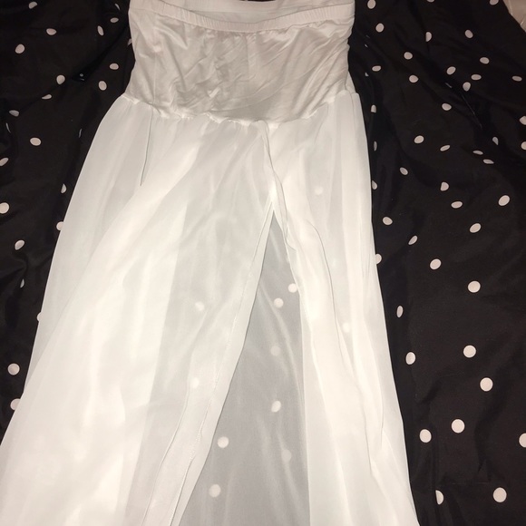 SOLD‼️‼️Maternity Gown/Dress - Picture 4 of 4